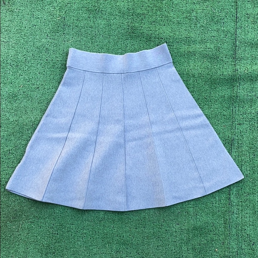 Ann Taylor Gray Pleated Sexy Fabric Mini Skirt - Gray Grey NWT NEW Small